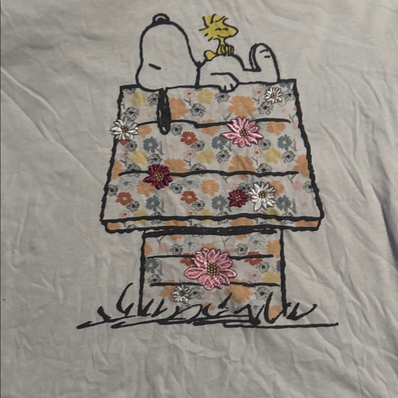 White Snoopy Graphic T-Shirt - Picture 2 of 3